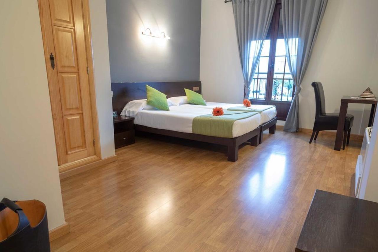 Hotel Alda Тордесильяс Экстерьер фото