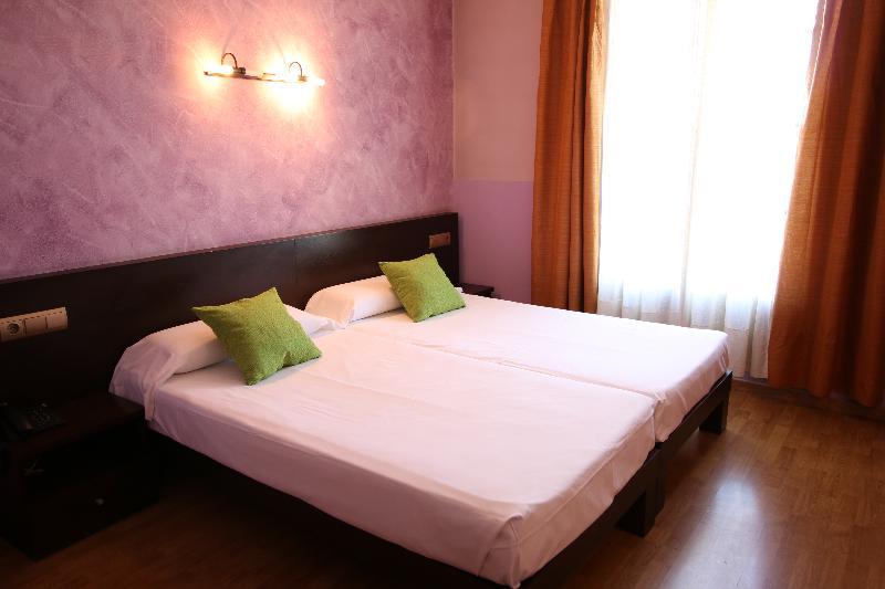 Hotel Alda Тордесильяс Экстерьер фото