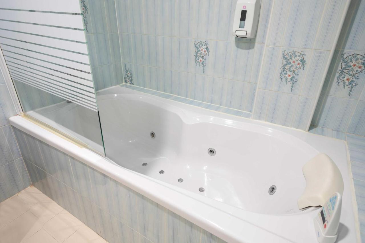 Hotel Alda Тордесильяс Экстерьер фото
