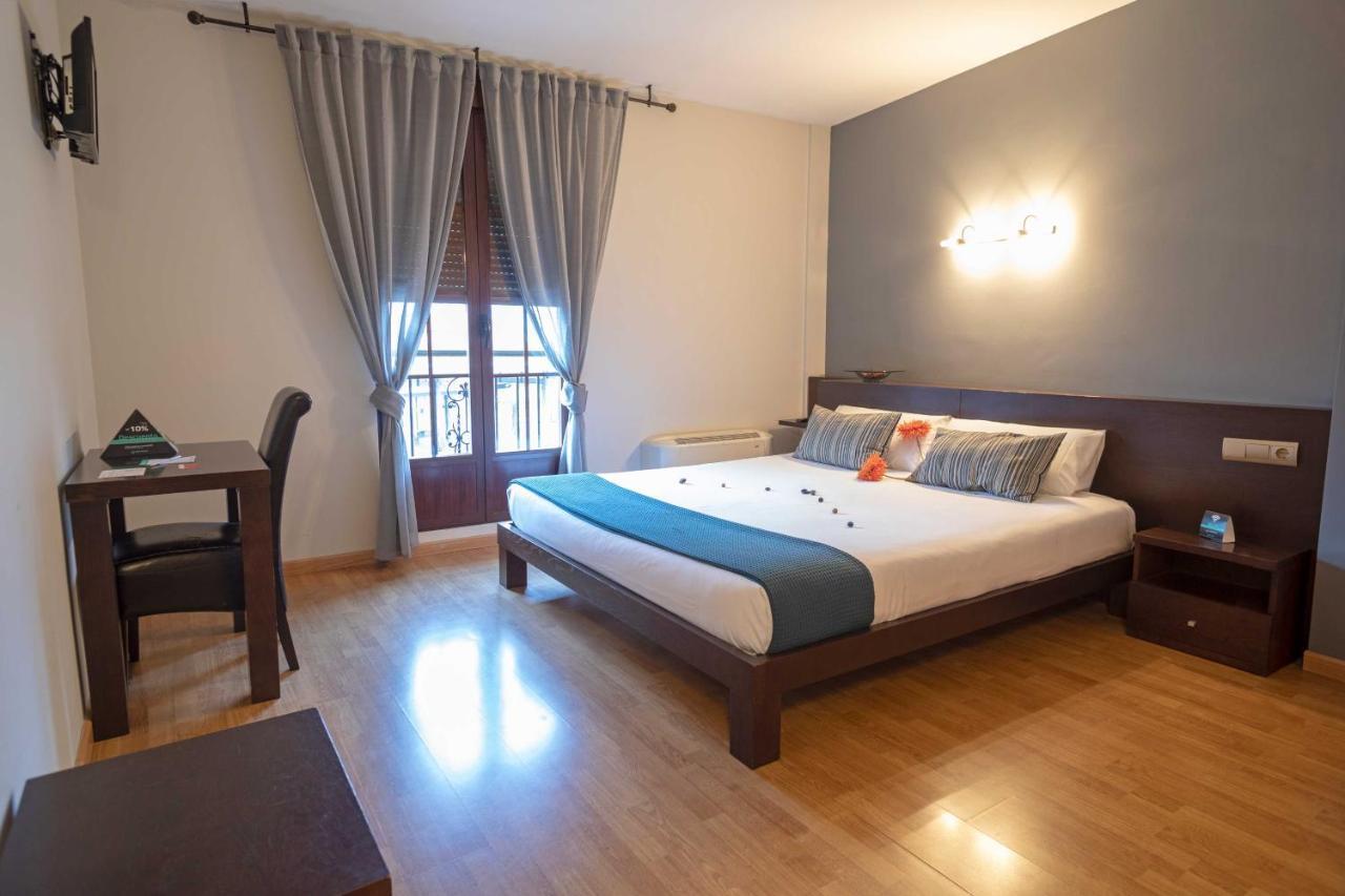 Hotel Alda Тордесильяс Экстерьер фото