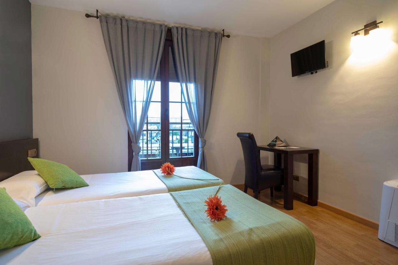 Hotel Alda Тордесильяс Экстерьер фото